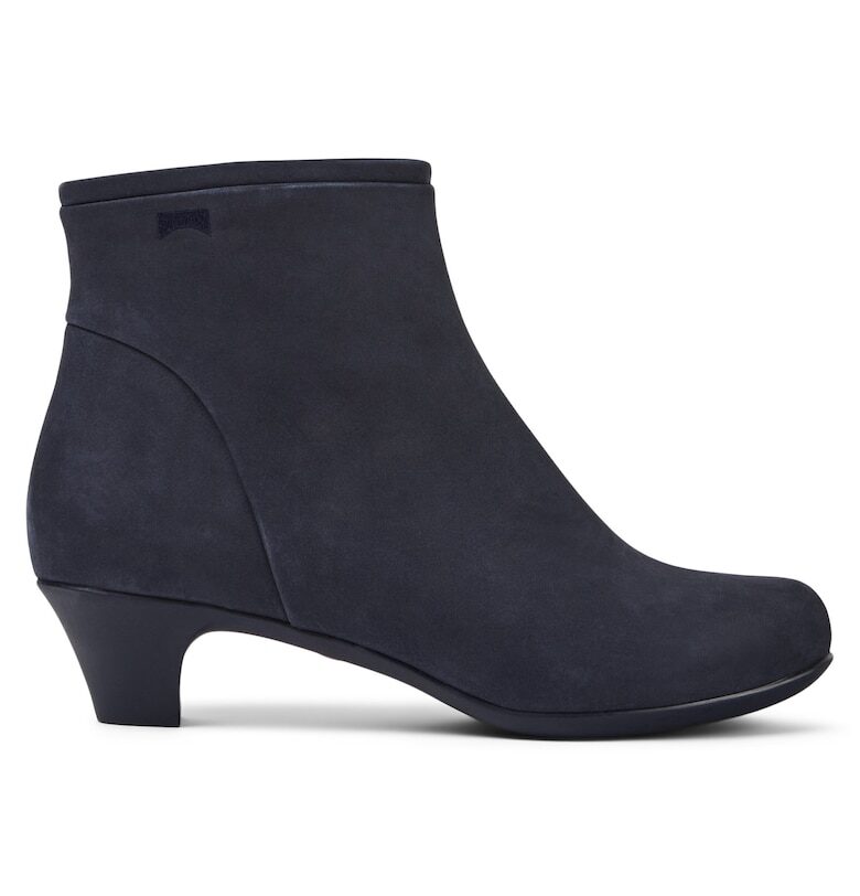 Боти Helena от набук Camper