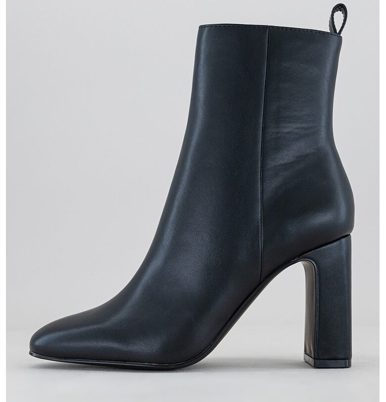 Боти от еко кожа Adelisa с мсивен ток Steve Madden