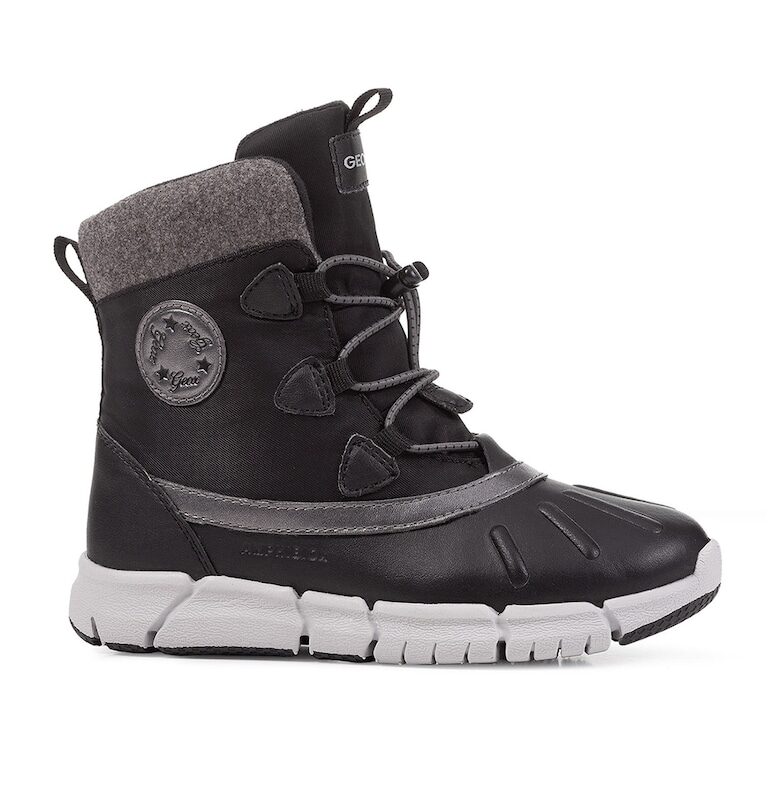 Боти със синтетика Geox