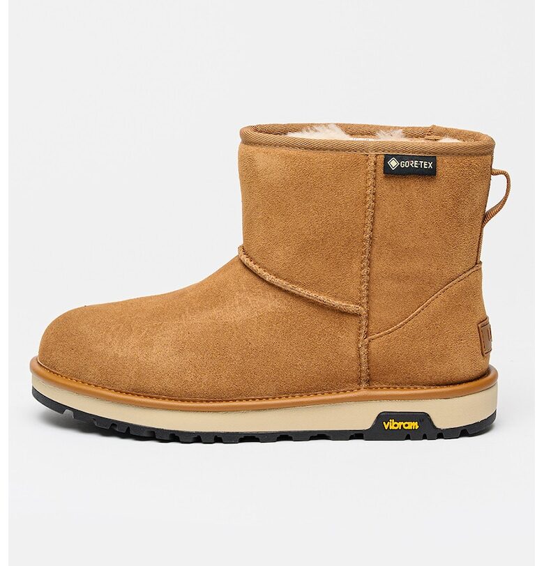 Велурени боти Mini GTX UGG
