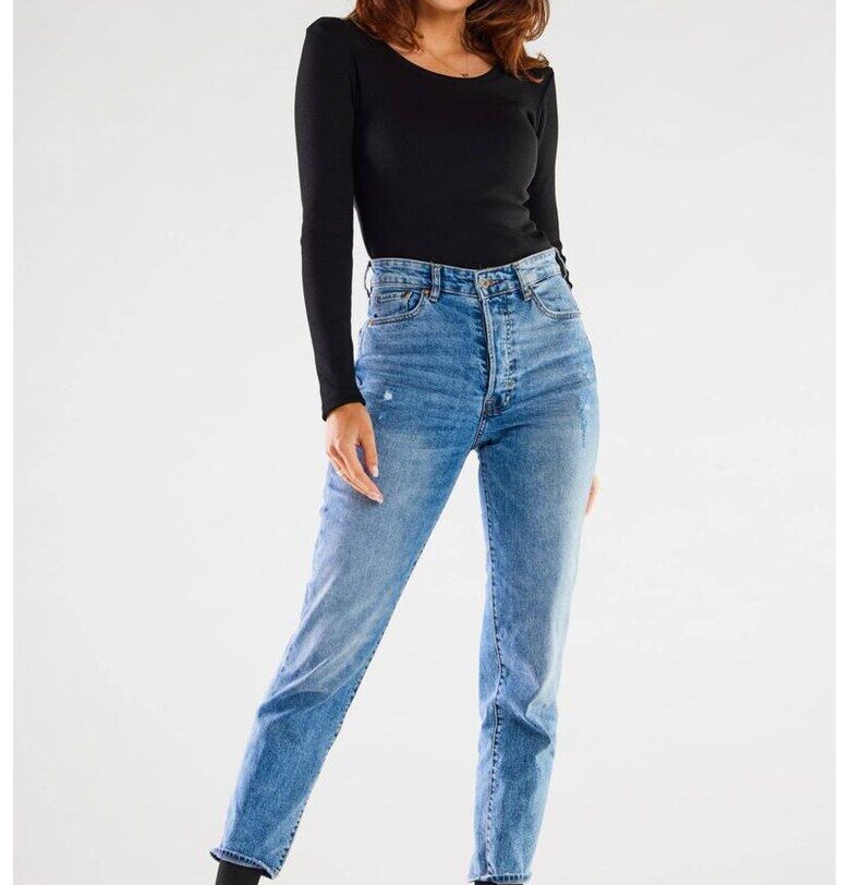 Вталена блуза с кръгло деколте и дълги ръкави InfiniteYou