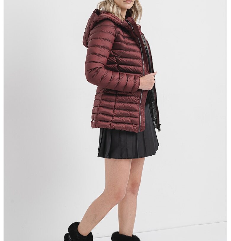 Вталено зимно яке от найлон с пухена вата - Бордо Colmar