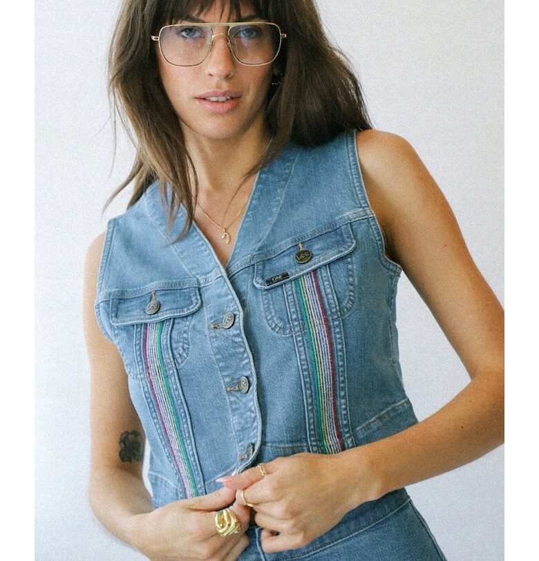 Дамска дънкова жилетка  Pride Rainbow - памук/еластан - светлосин Lee