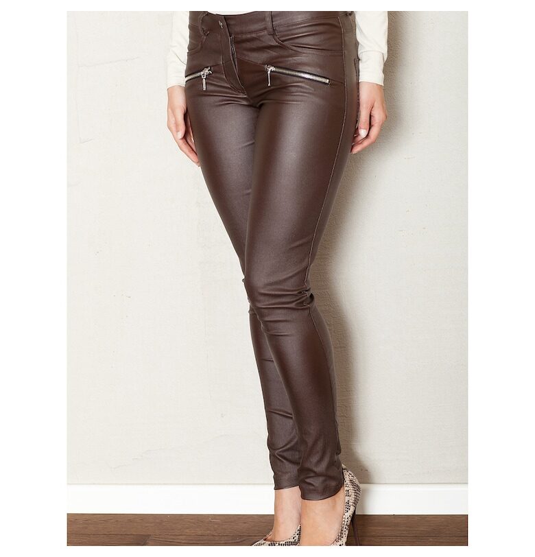 Дамска шапка  дълга - еластична материя - произведена в Полша Figl