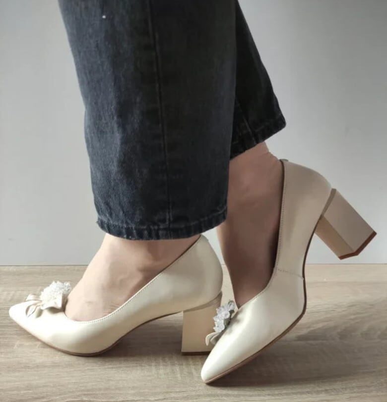 Дамски Обувки  60063A 52-N - Елегантни - Кремави (Apricot Pearl) - Кремави Epica