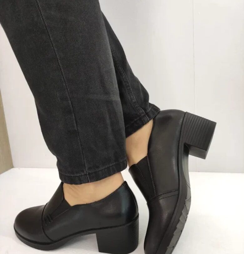 Дамски ежедневни обувки  60010A 01-N - Черно Karisma