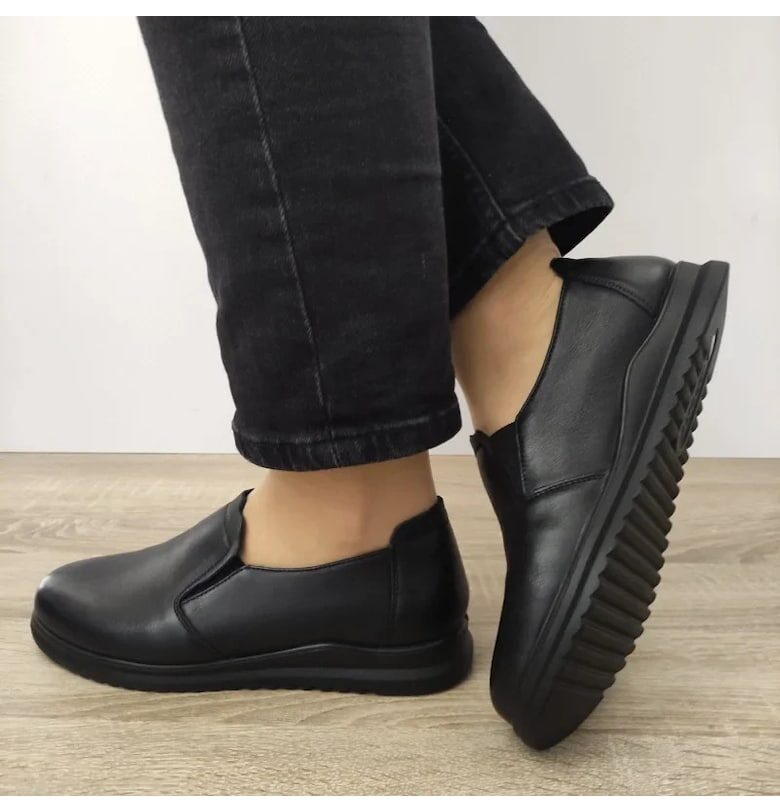 Дамски ежедневни обувки  6666 - черни FORMAZIONE