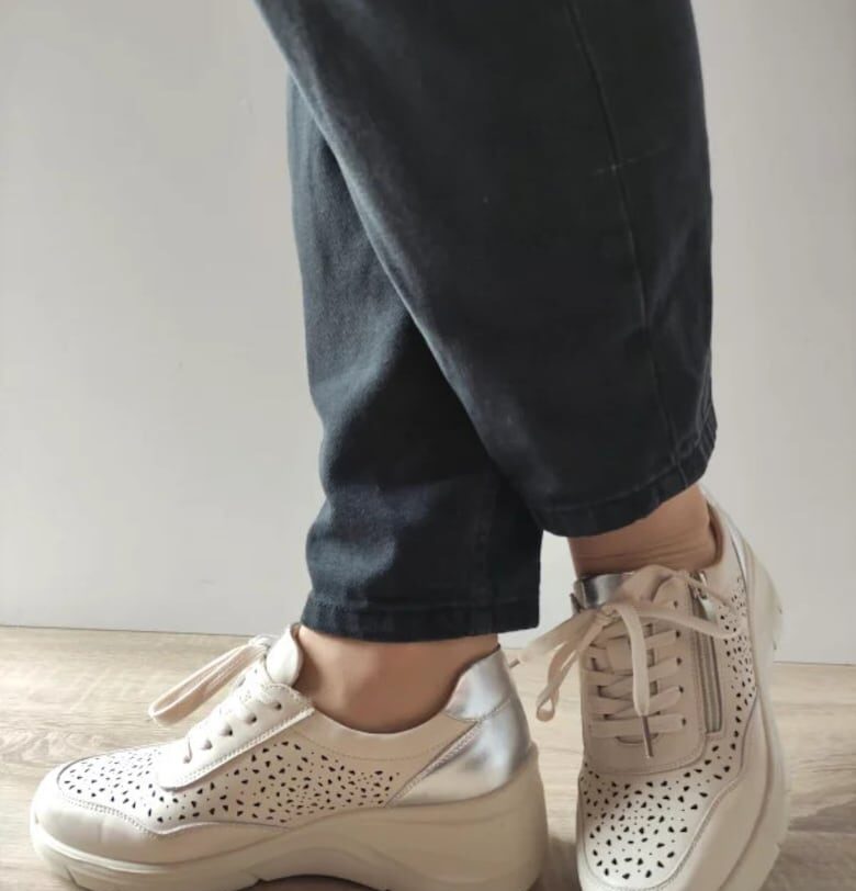 Дамски ежедневни обувки  860025A 03-N перфорирани - Бежови Pass