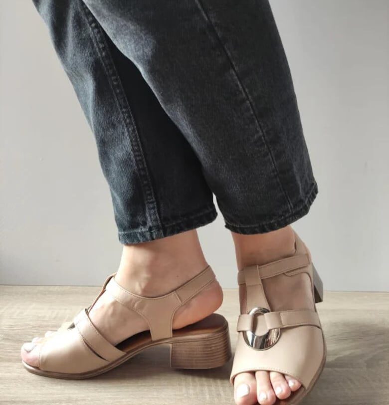 Дамски ежедневни сандали  160029B 52-N Бежов - Бежов - Pass