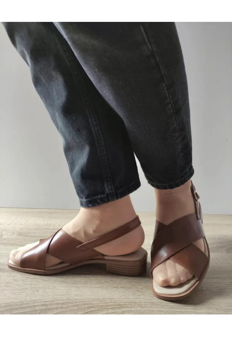 Дамски ежедневни сандали 28203-44 Коняк Кафяв - Кафяв Caprice