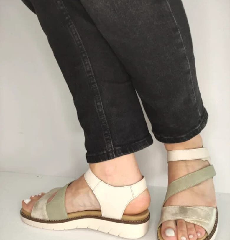 Дамски ежедневни сандали  D2050-62 Бежов + Цвят - Бежов Remonte