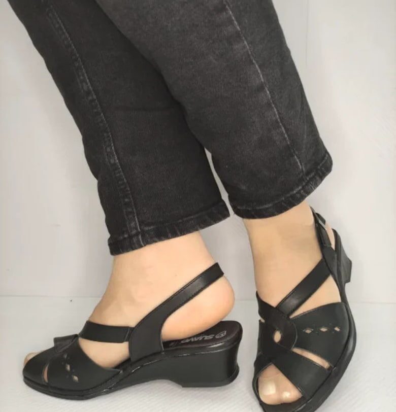 Дамски ежедневни сандали  Roma - Черен Suave