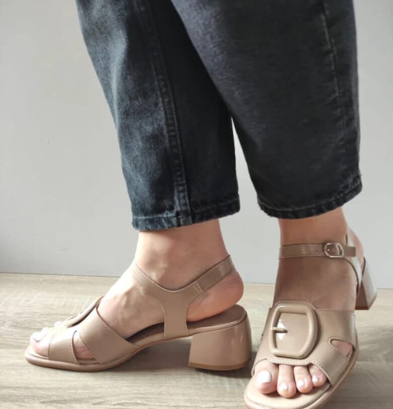 Дамски елегантни сандали  60032A 03-L Бежов лак - Бежов - Pass