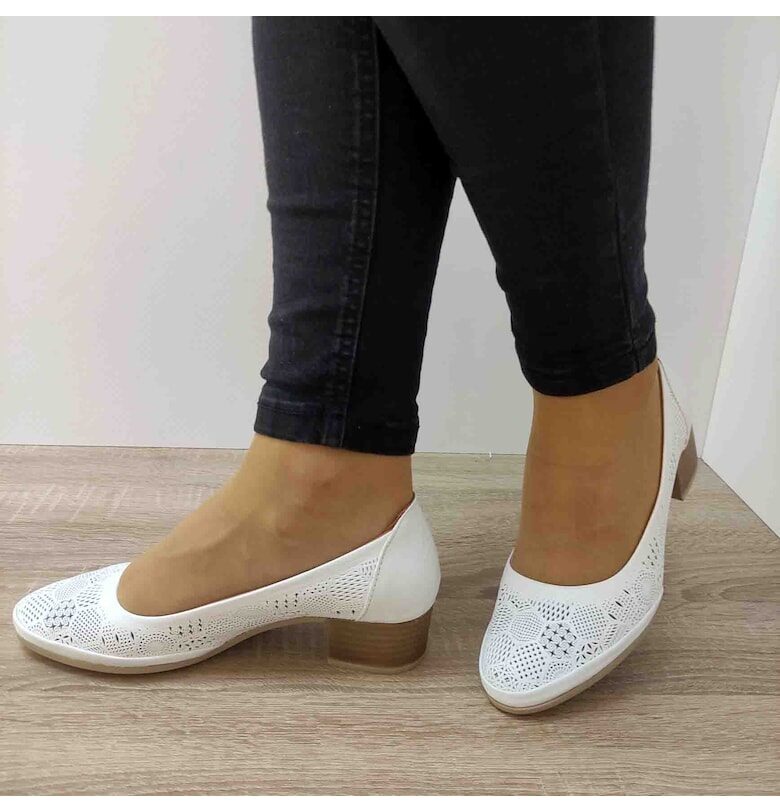 Дамски обувки  511 ежедневни перфорирани DOGATI