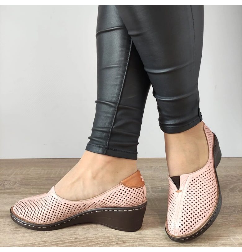 Дамски перфорирани ежедневни обувки DOGATI