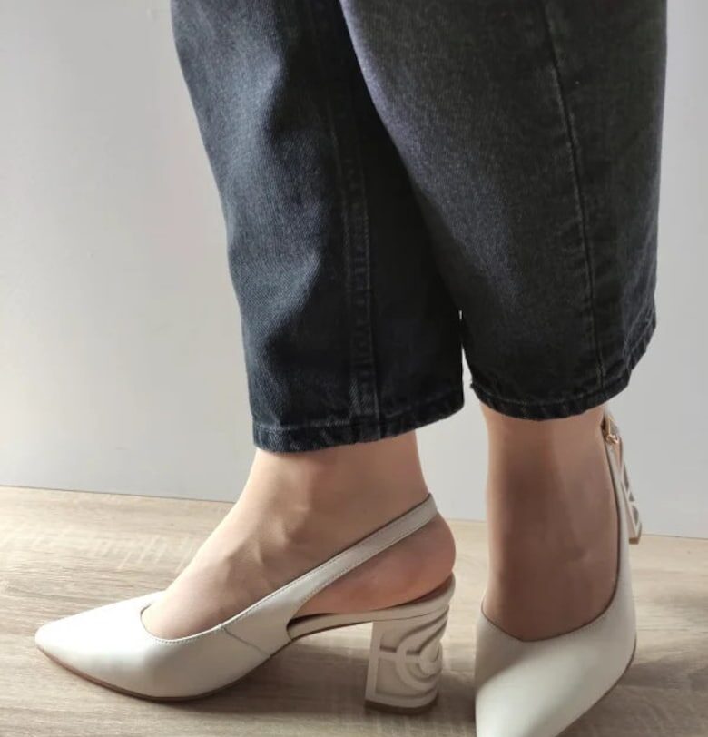 Дамски сандали  360033B 52-N - Елегантни - Бежови - Бежови Epica