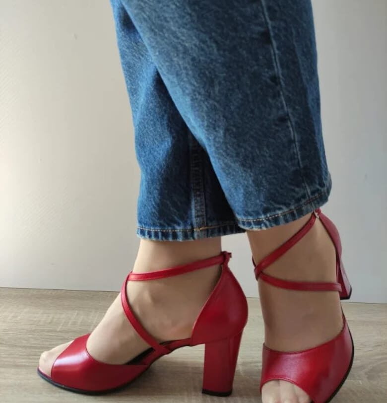 Дамски сандали  38336 - Елегантни тъмночервени - червени Antonio