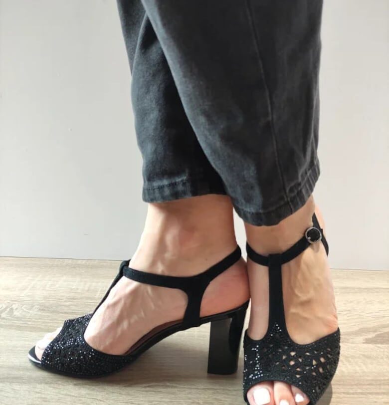 Дамски сандали  60039A 01-I - Елегантни - черни велур Epica