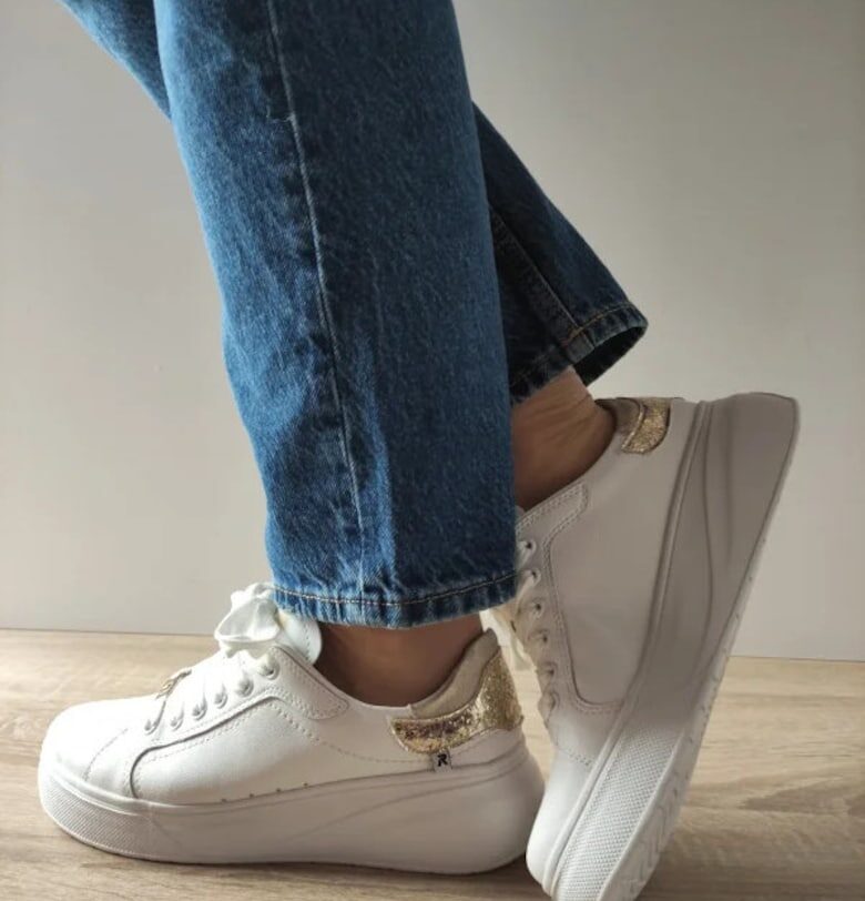 Дамски спортни обувки  W2303-80 бели със златисто - бели Rieker