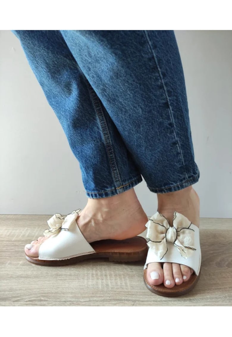 Дамско ежедневно сабо 60015B 13-N бял Pass