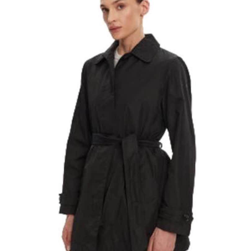 Дамско палто  W5520N-T3111 F9000 - полиестер - черно Geox