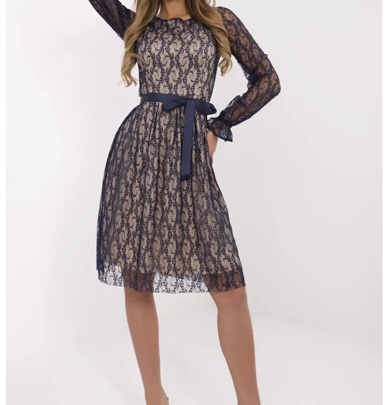 Дантелена рокля с полупрозрачни ръкави LAKERTA