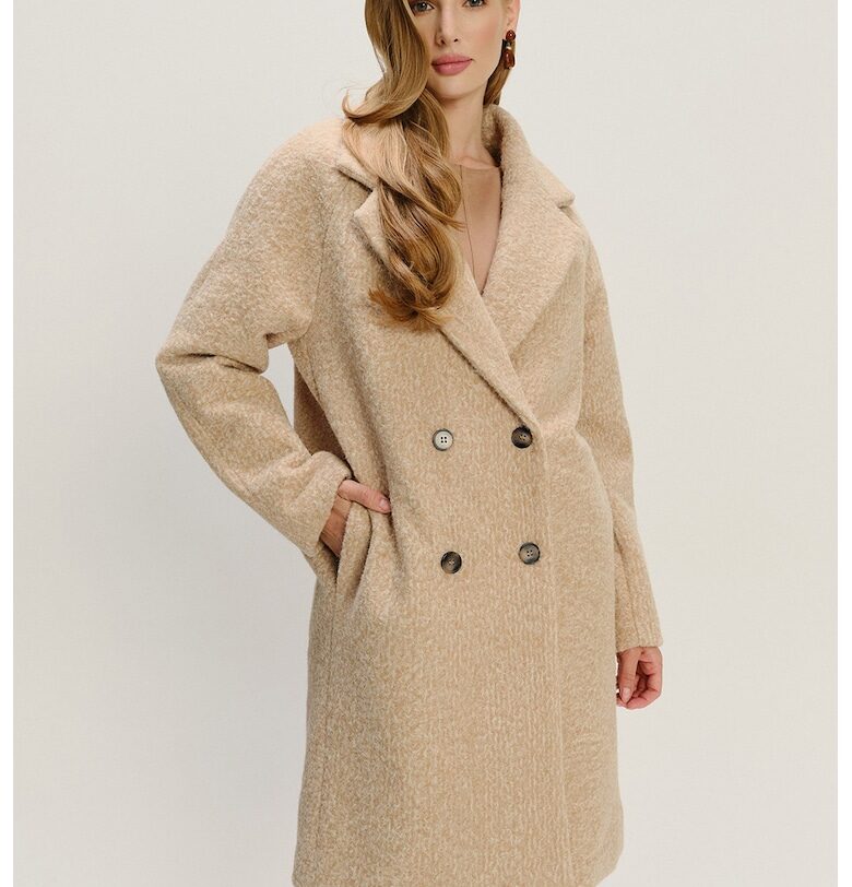 Двуредно палто с раздвоен ревер - Светло бежово GreenPoint