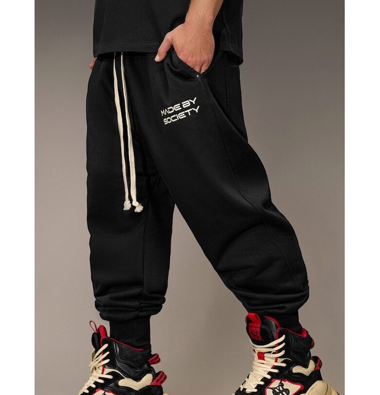 Джогър панталони Произведено от Society – P16167 - Черен Made By Society