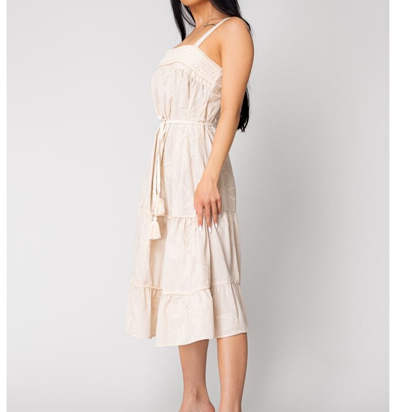 Дълга рокля с презрамки и бродерия бежова 16510 uFIT