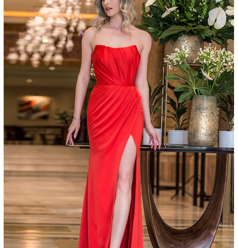 Дълга сатенена рокля CASA DE MODA VIGO