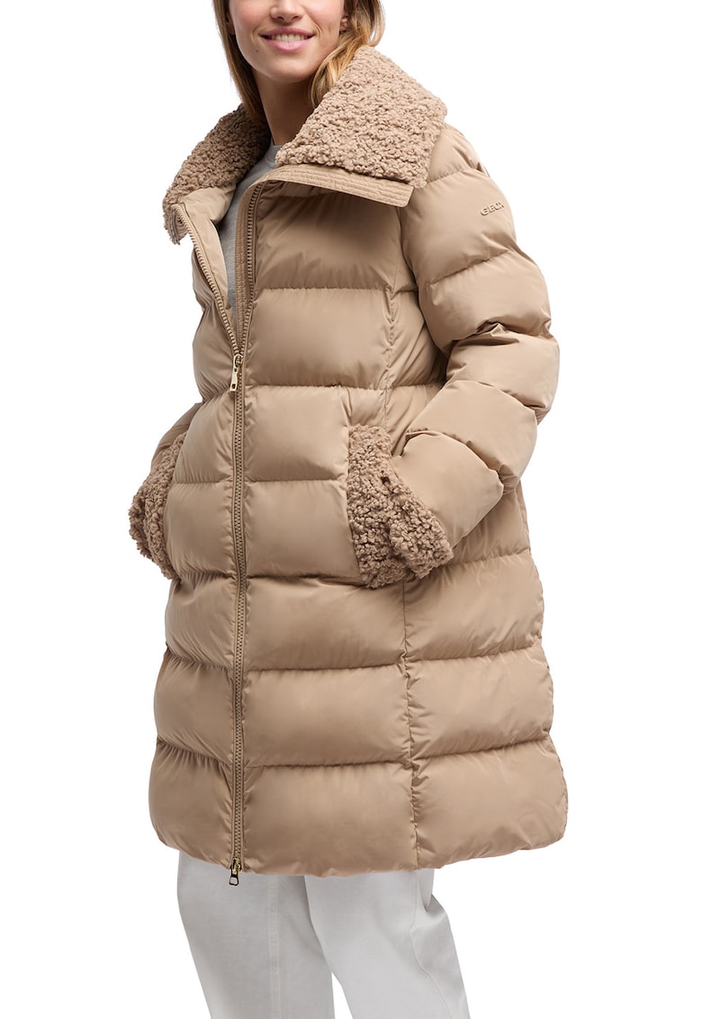 Дълго капитонирано зимно яке с джобове - Бежов Geox