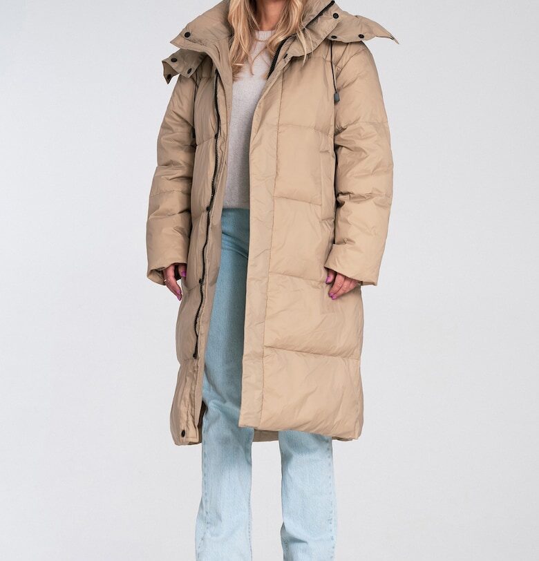 Дълго яке  капитонирано - бежово - с качулка - функционални детайли - синтетичен материал Figl