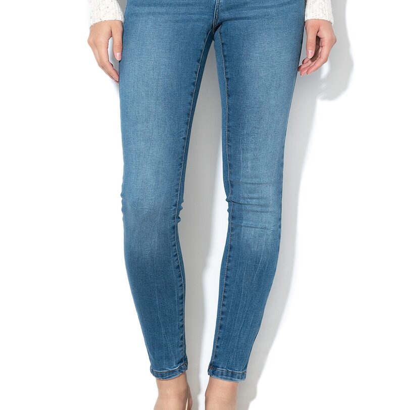 Дънки Tanya със захабен ефект Vero Moda