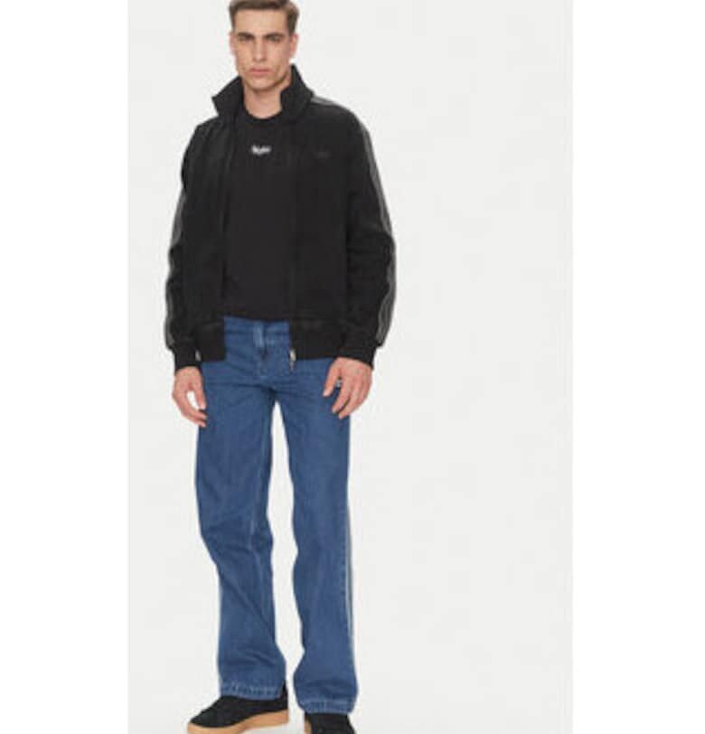 Дънки свободна кройка със средна талия adidas