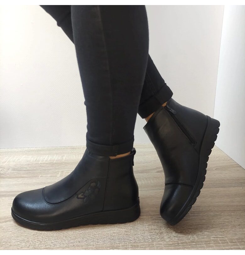 Ежедневни дамски боти  B20733 Black - Черни FORMAZIONE