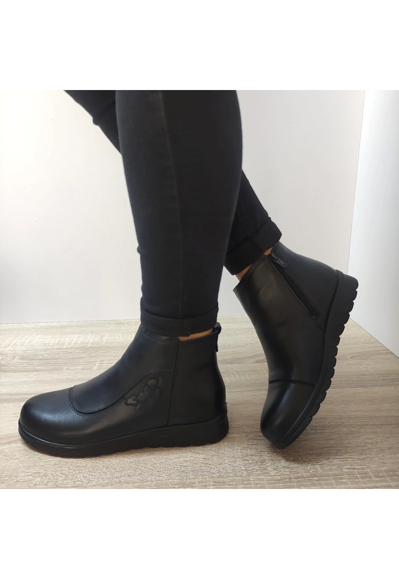 Ежедневни дамски боти B20733 Black - Черни FORMAZIONE