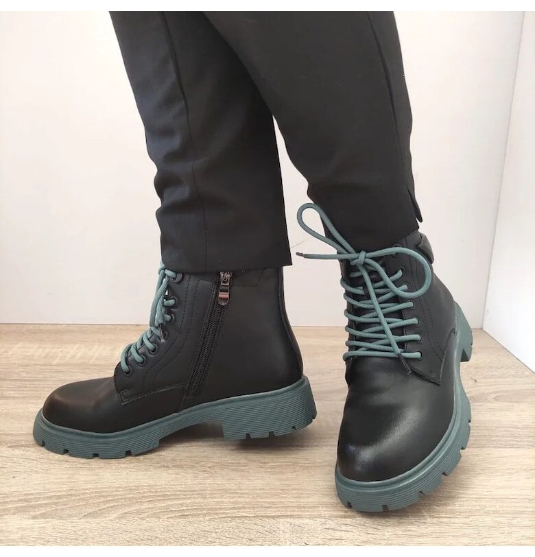 Ежедневни дамски боти  B616-2 Black - Черни FORMAZIONE