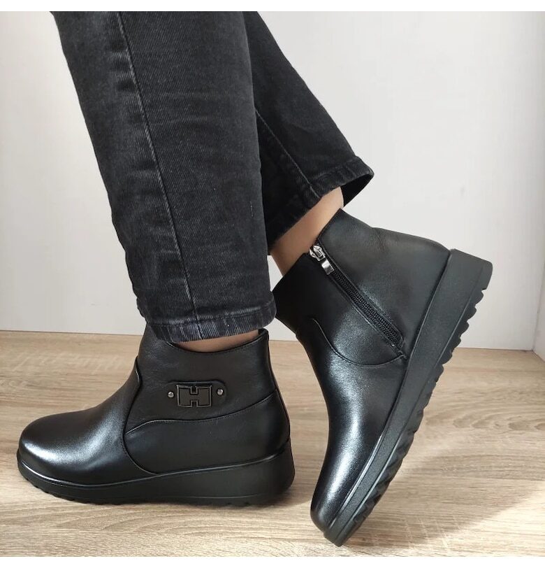 Ежедневни дамски боти  C730 черен FORMAZIONE