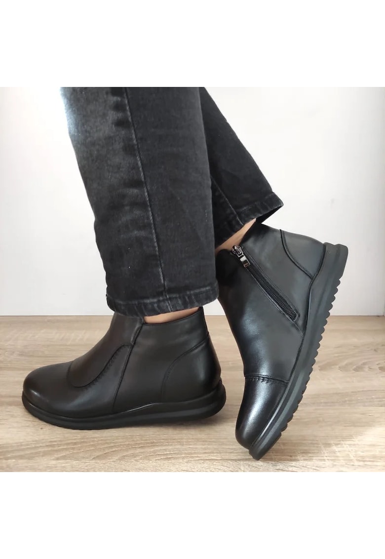 Ежедневни дамски боти F6-69 Black - Черни FORMAZIONE