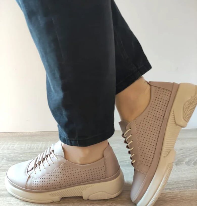 Ежедневни дамски обувки  053 24100 Сиво-бежови DOGATI