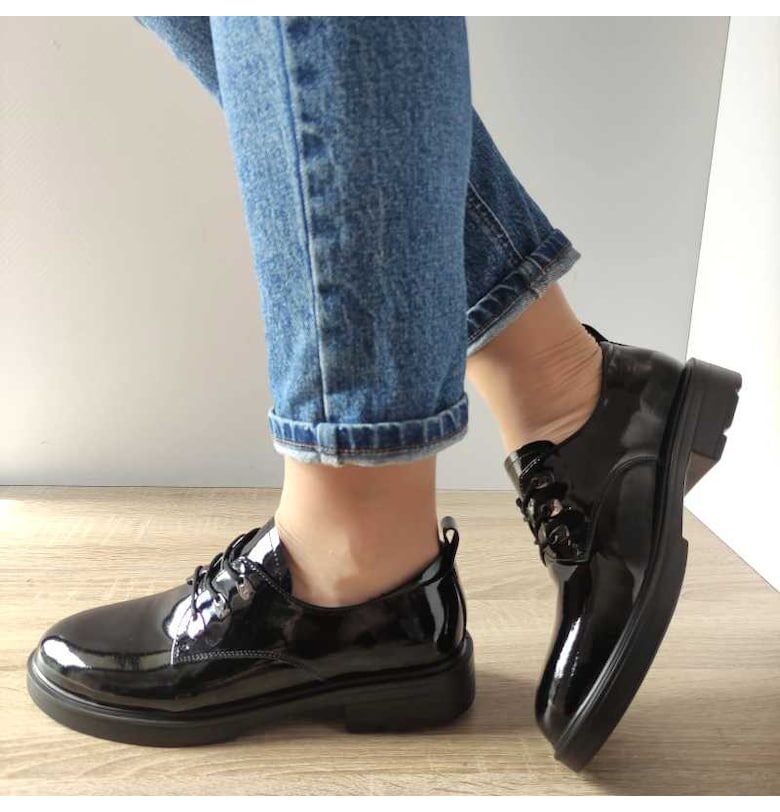 Ежедневни дамски обувки  1227-10 Black Lacquer - черни FORMAZIONE