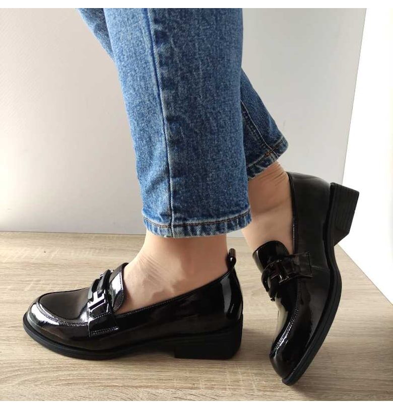 Ежедневни дамски обувки  200415-80 черен лак - черен FORMAZIONE