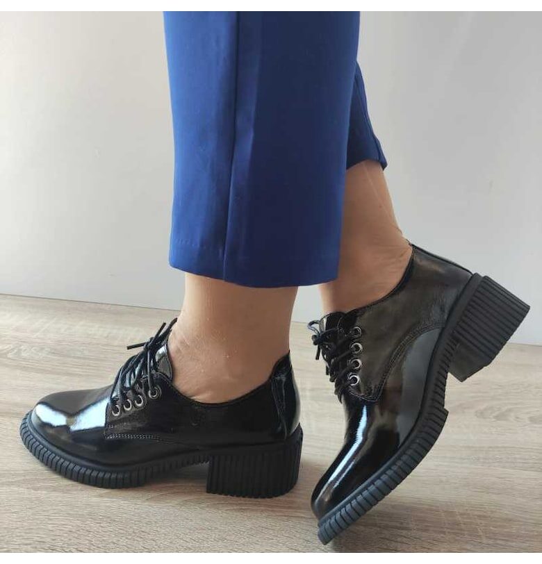 Ежедневни дамски обувки  21601 01-L Black Lacquer - черни Pass