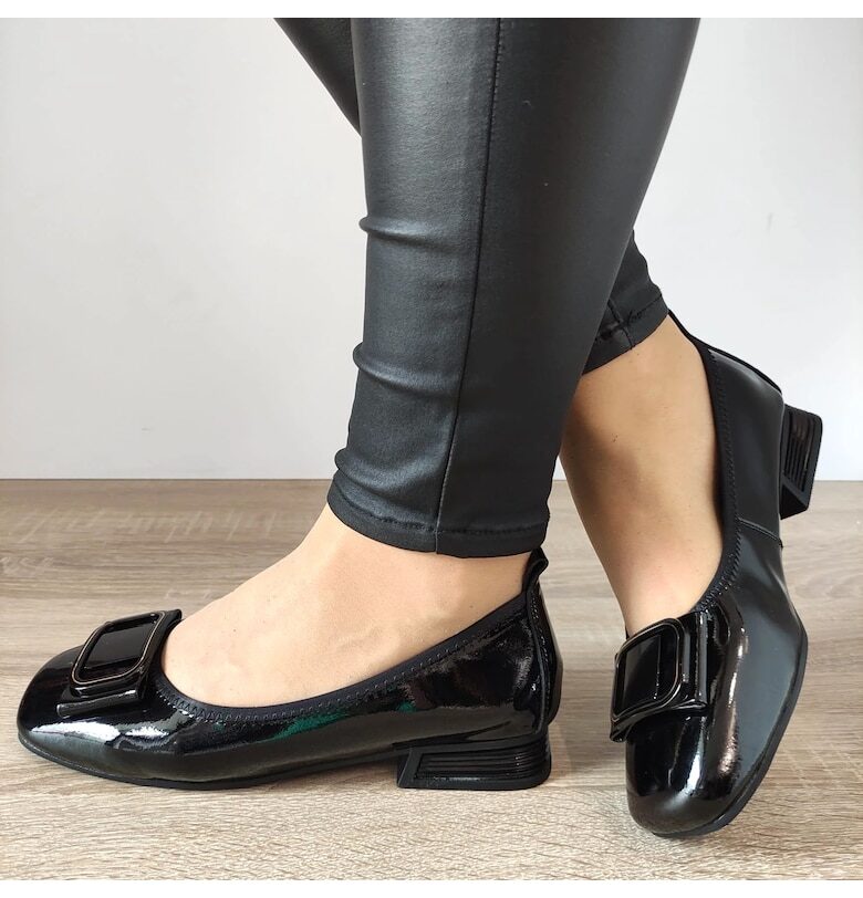 Ежедневни дамски обувки  40017B 01-L черен лак - черен лак Pass