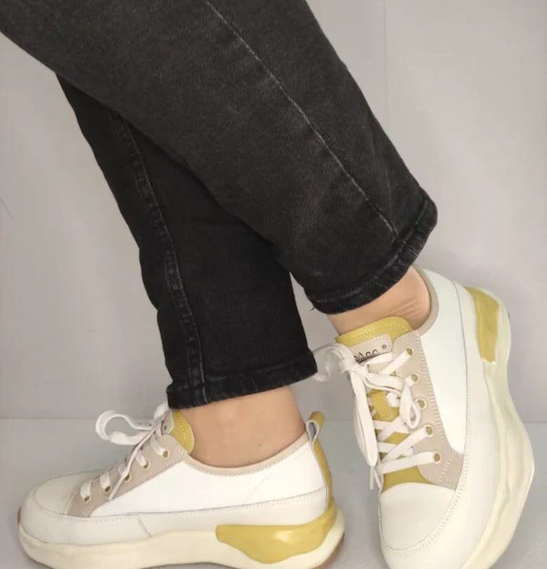 Ежедневни дамски обувки  60006A J7-N Кремаво с жълто Pass