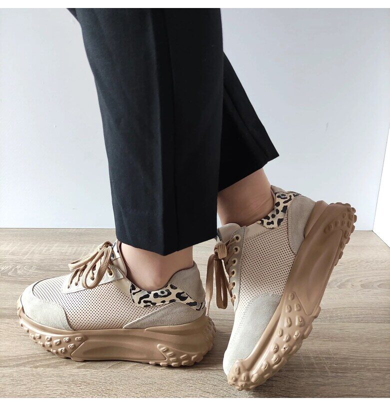 Ежедневни дамски обувки  70843 Beige - Бежови DOGATI