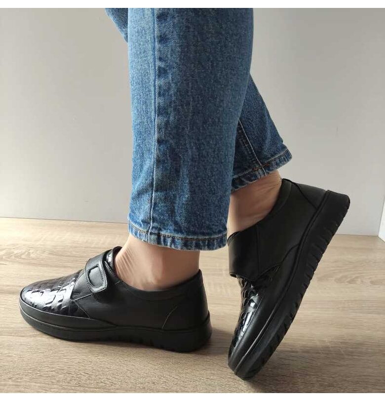 Ежедневни дамски обувки  H-0010 Black + Croco - Черни BIO FLEX