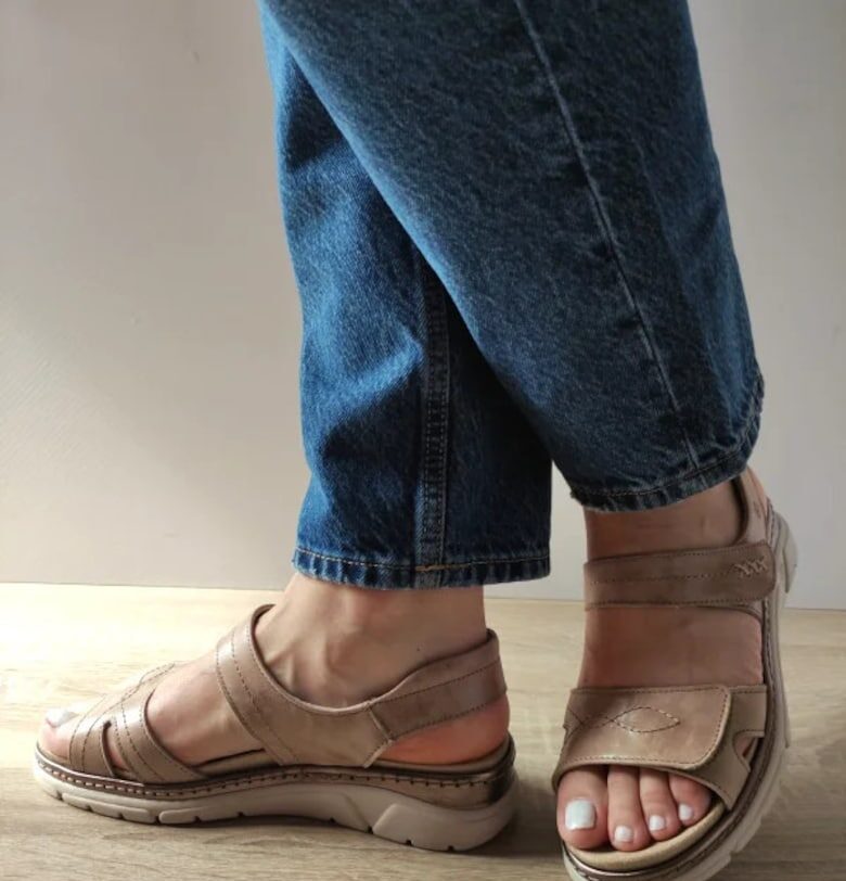 Ежедневни дамски сандали  12500Vt Mostar 03-N Бежов Suave