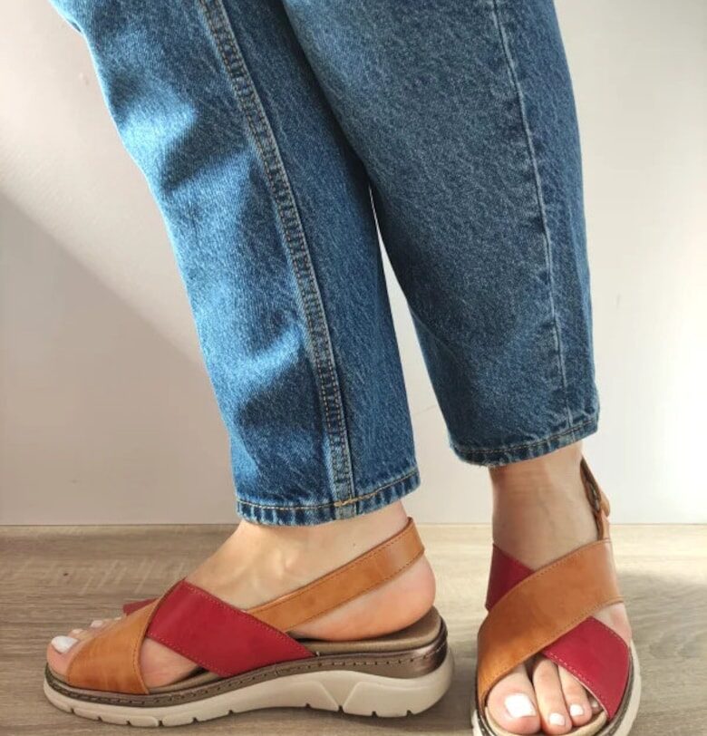 Ежедневни дамски сандали  12505Vt Mostar 55-N керемидено червено с червено - червено Suave