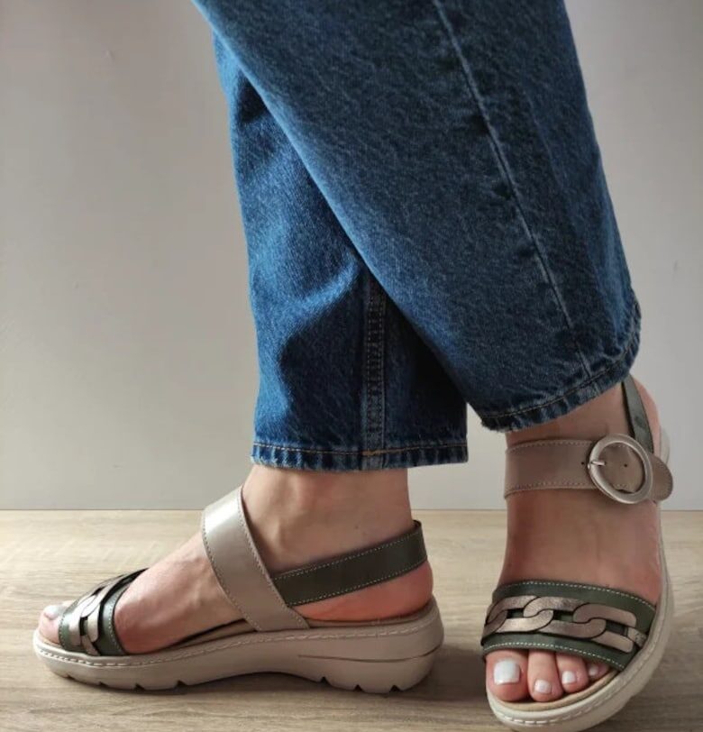 Ежедневни дамски сандали  20000T Krabi 40-N Каки с бежово и бронз - зелени Suave